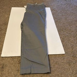 Banana Republic men’s Aiden Slim Fit Chinos
33x30 Gray